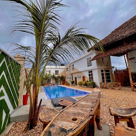 Vick Boutique Hotel With New Power Backup Nungwi Esterno foto